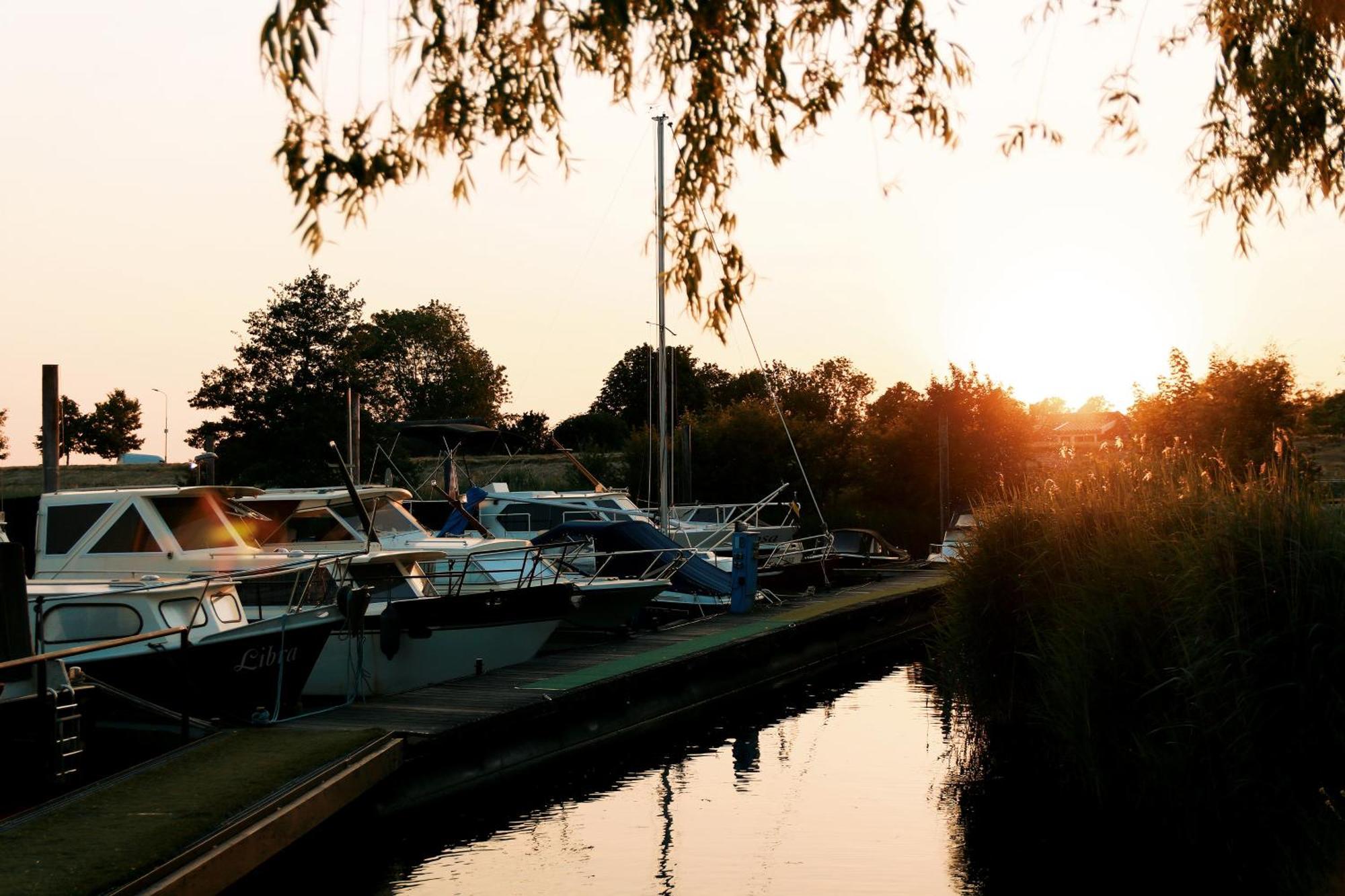 Aparthotel Floatel - de Schans Alphen Benedeneind Exterior foto